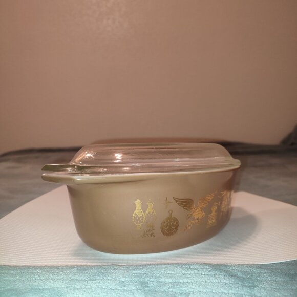 Pyrex Early American 043 1 1/2 quart with Lid 943 C14  Vintage Collectible - Picture 2 of 14